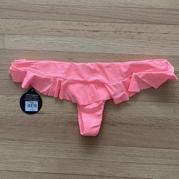 NWT Body Glove Ruffle Tanga Bikini Bottoms - Picture 2 of 5